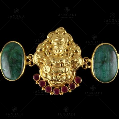 Gold Plated God Design vanki Bajuband Green Onyx Stones And Thrad