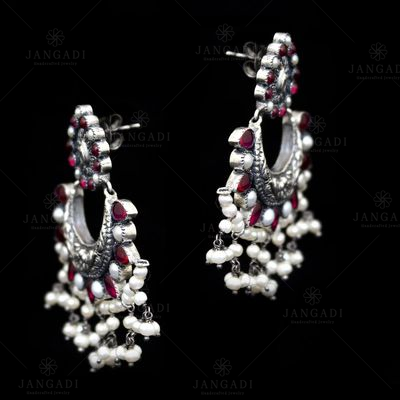 OXIDIZED SILVER RED CORUNDUM WITH PEARL BEADS EARRINGS