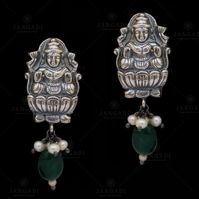 OXIDIZED SILVER LAKSHMI GREEN OVAL AND PEARL BEADS EARRINGS
