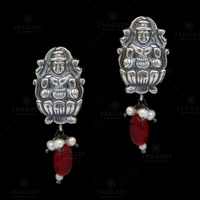OXIDIZED SILVER LAKSHMI RED OVAL AND PEARL BEADS EARRINGS