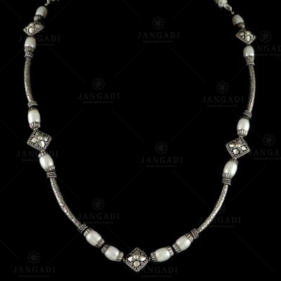 OXIDIZED SILVER PEAL NECKLACE